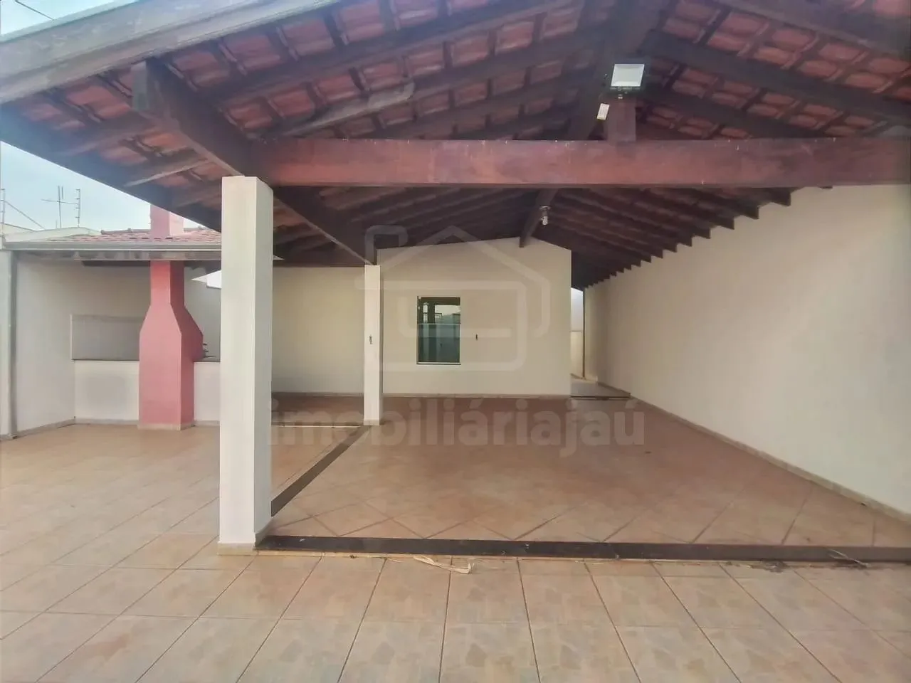 Casa à venda no Jardim Parati com 3 quartos