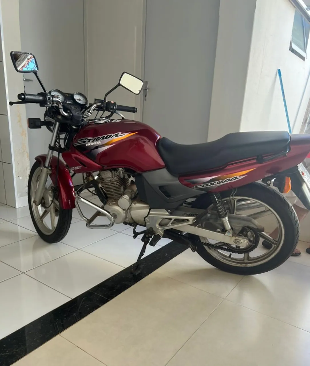 Honda  2001 Vermelha-Único Dono só 22mil km