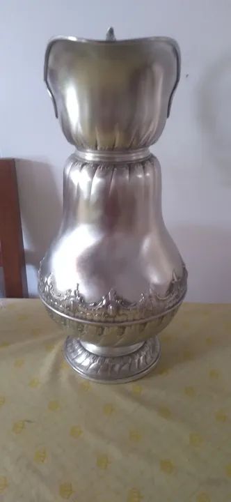 Ânfora ou gomil antiga em alpaca medindo 45 cm - Foto 3