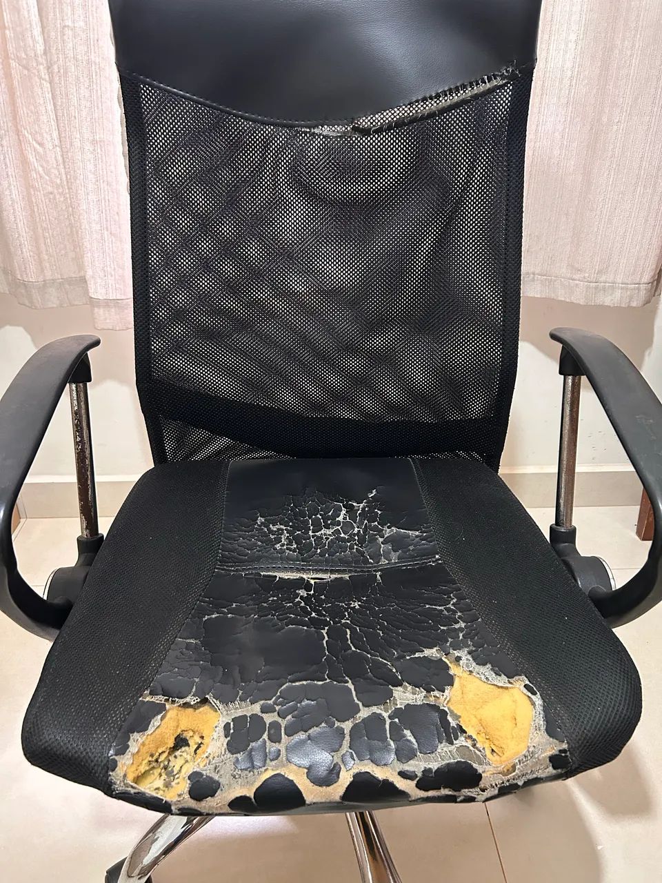 Cadeira de Escritório para Reformar  - Foto 3