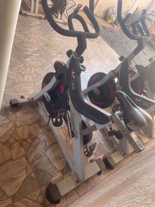 Bicicleta ergométrica LF480 pro e Total Health  - Foto 2