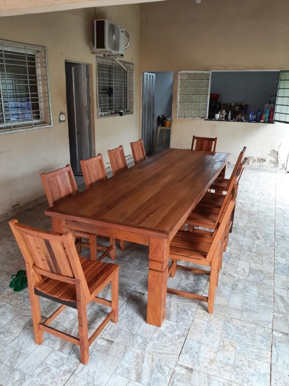 Mesas de madeira maciça com cadeiras todos os tamanhos - Foto 2