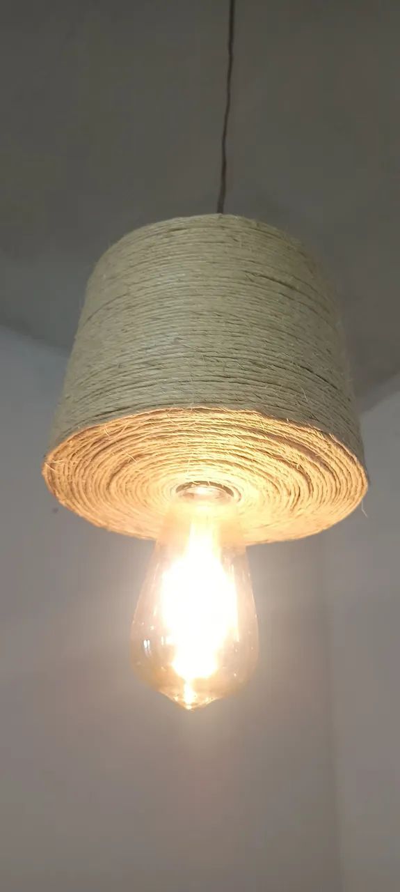 Todo ateliê com 30 % luminária feita com fibra de sisal 80,00 por 40,00 