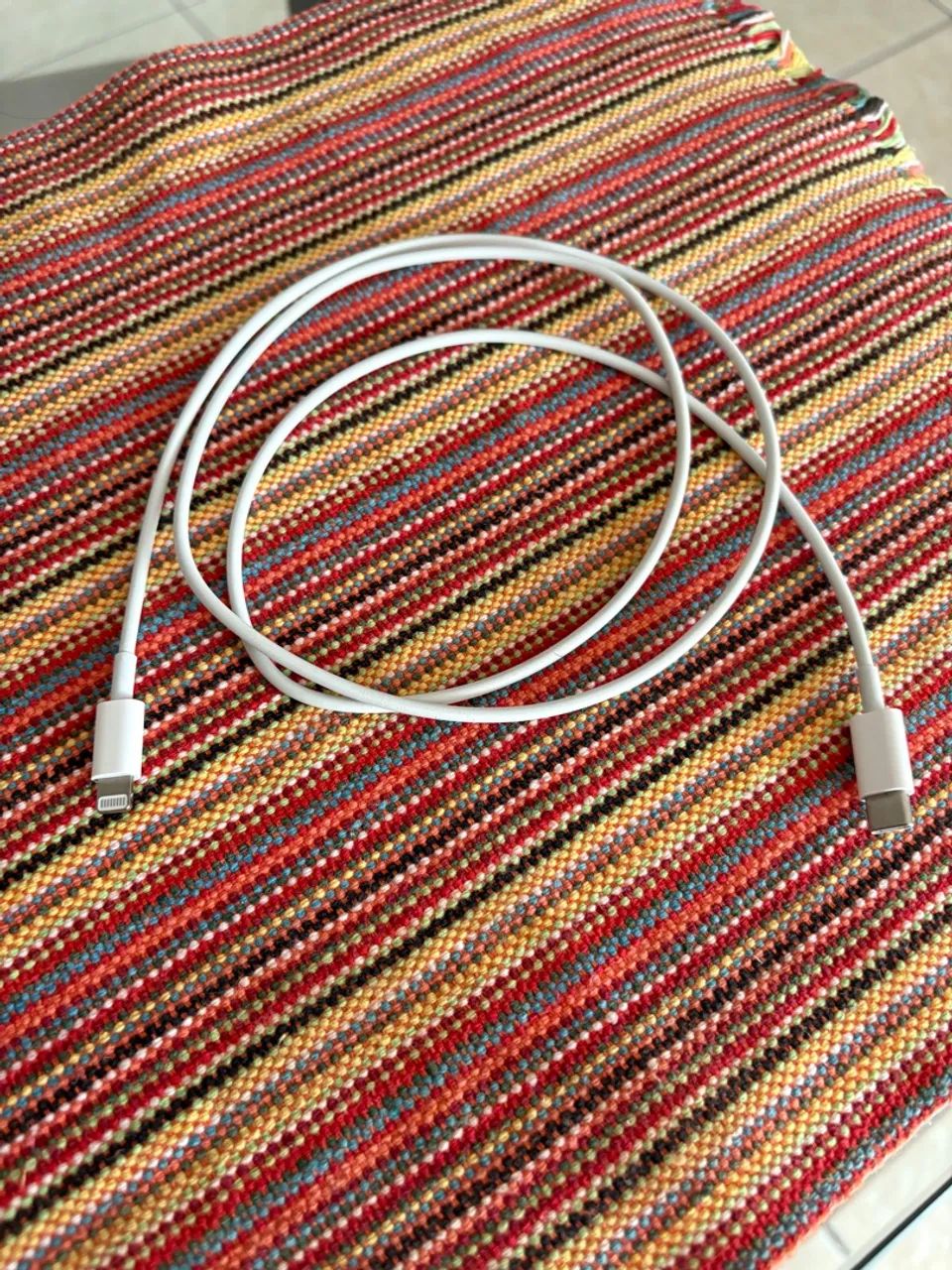 Cabo Apple USB-C para Lightning Original - Foto 3