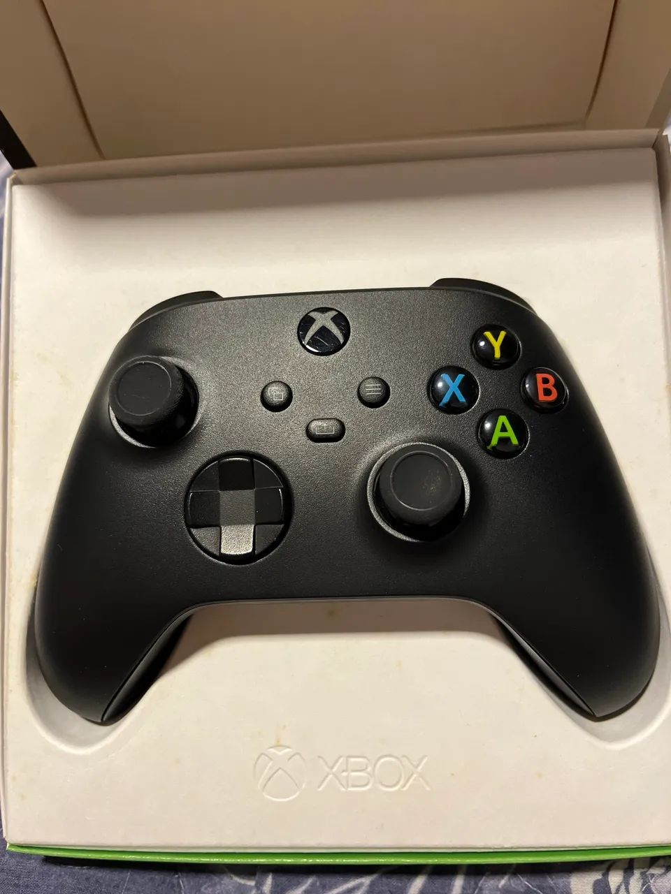Controle Carbon Black Xbox Séries S