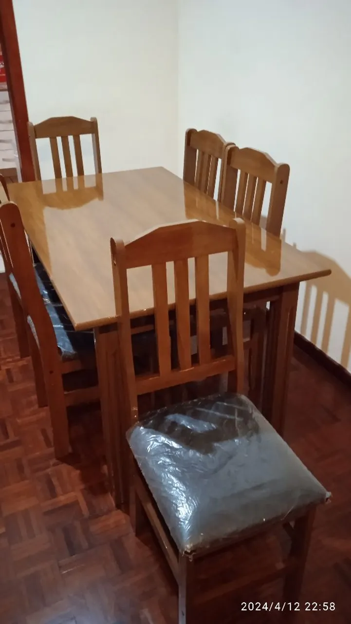 Mesa 6 cadeiras