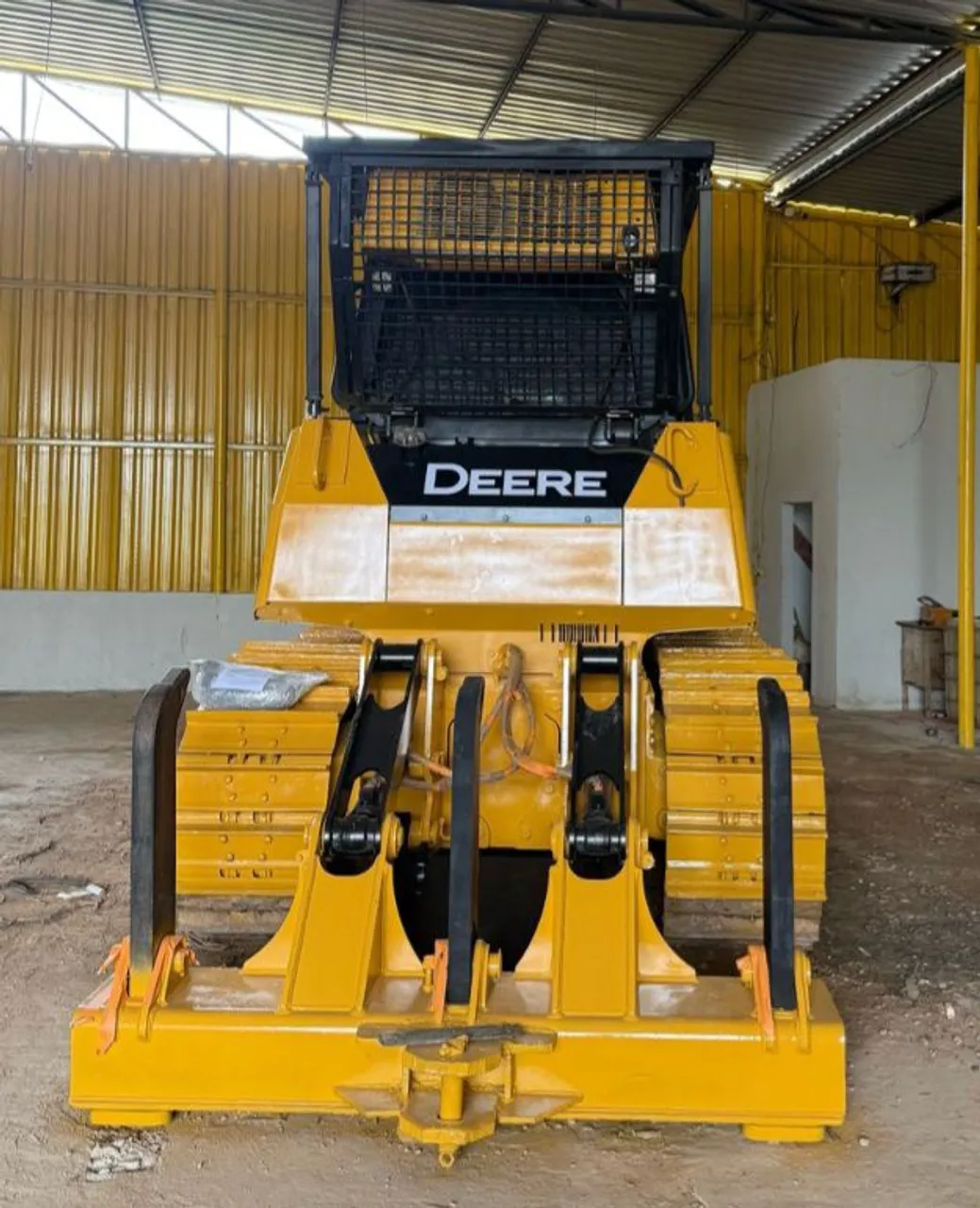 Trator de Esteira John Deere 750J