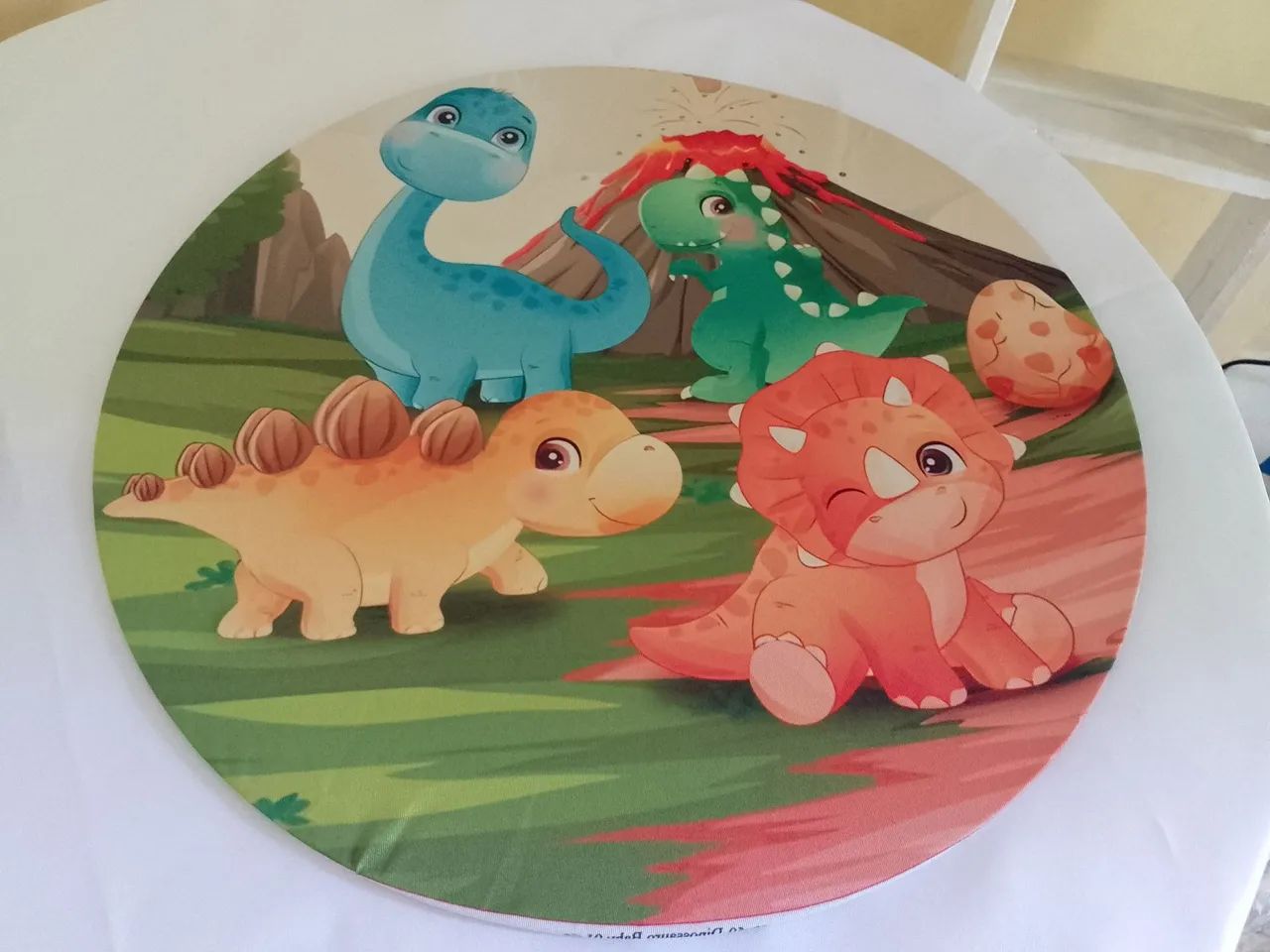 Capa redondo 50x50 dinossauro 