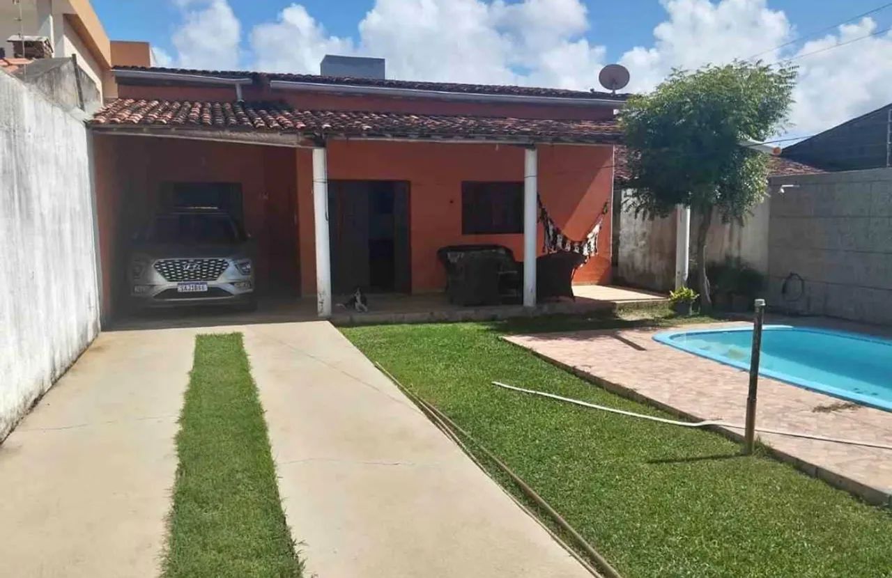 Vendo esse imóvel em Marituba com piscina e 3/4 