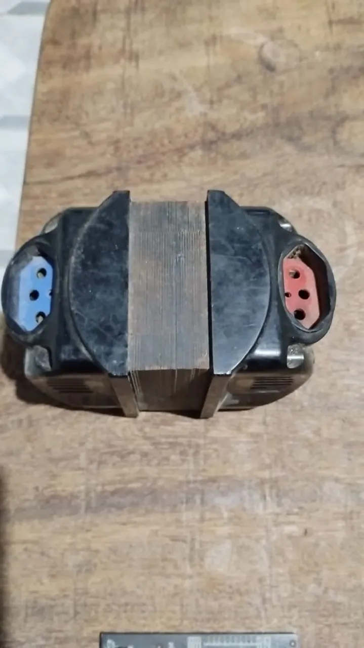 Transformador de 110V para 220V - Usado