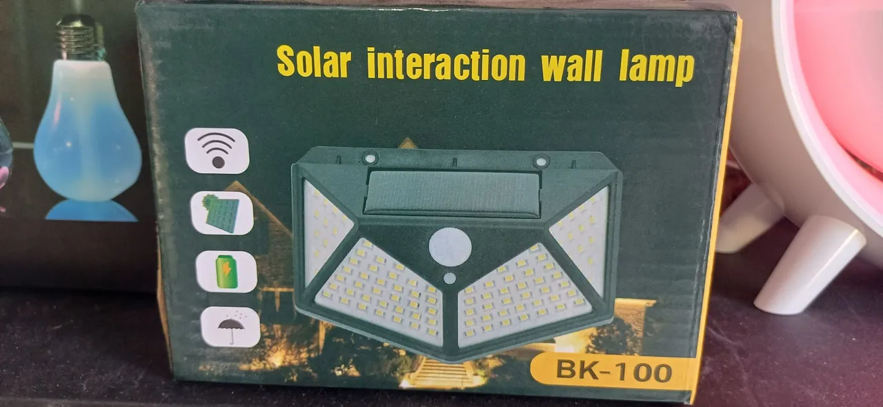 Luminária Solar de Parede - BK-100