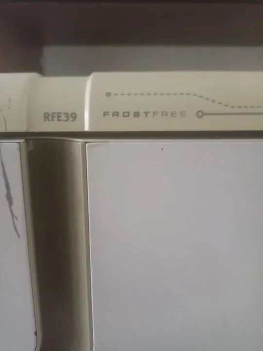 Geladeira Frost Free Eletrolux FRE39 - Foto 6