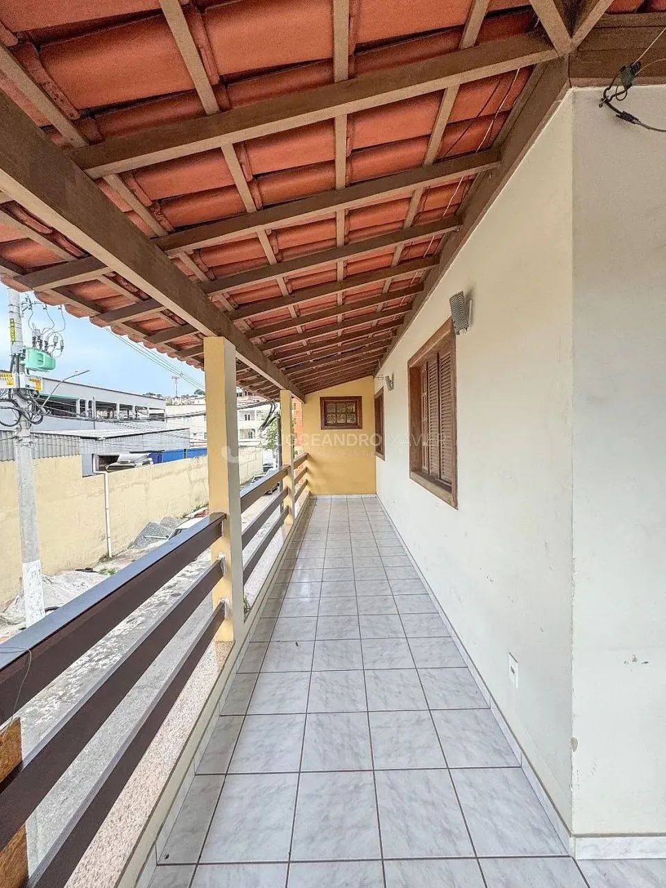 Vila Velha - Casa Duplex 3 Dormitórios Com Terraço e Lojas - Foto 4