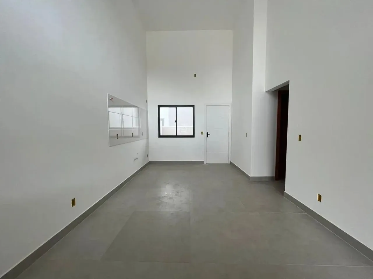 Casa à venda em São José/SC
