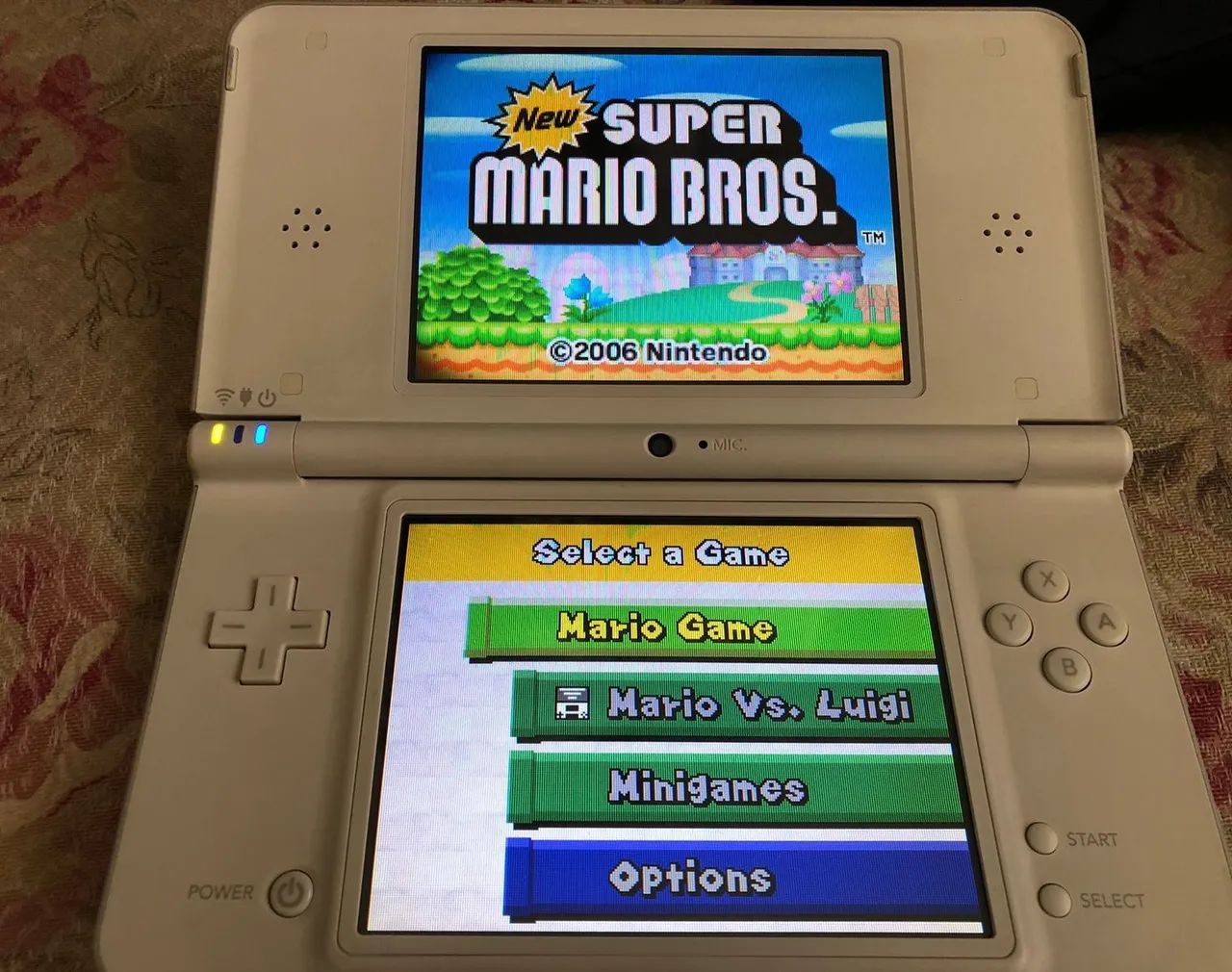 Nintendo Switch DSi LL Nintendo DSi LL Standard cor dark brown | MercadoLivre