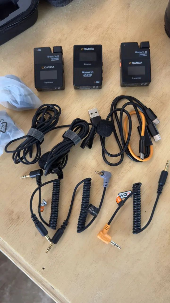 Microfone De Lapela Sem Fio Comica Boomx-d2 Pro 16gb