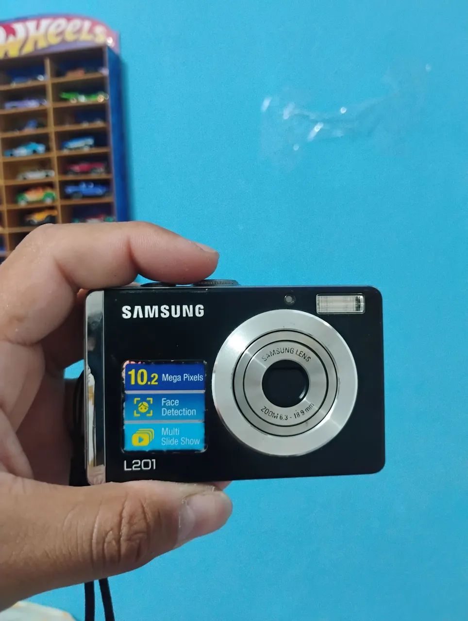 Camera digital Samsung 10.2 mp L201