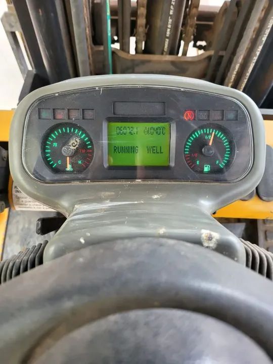 Empilhadeira logg usada 2018 preço caiu de 75k para 70k - Foto 4