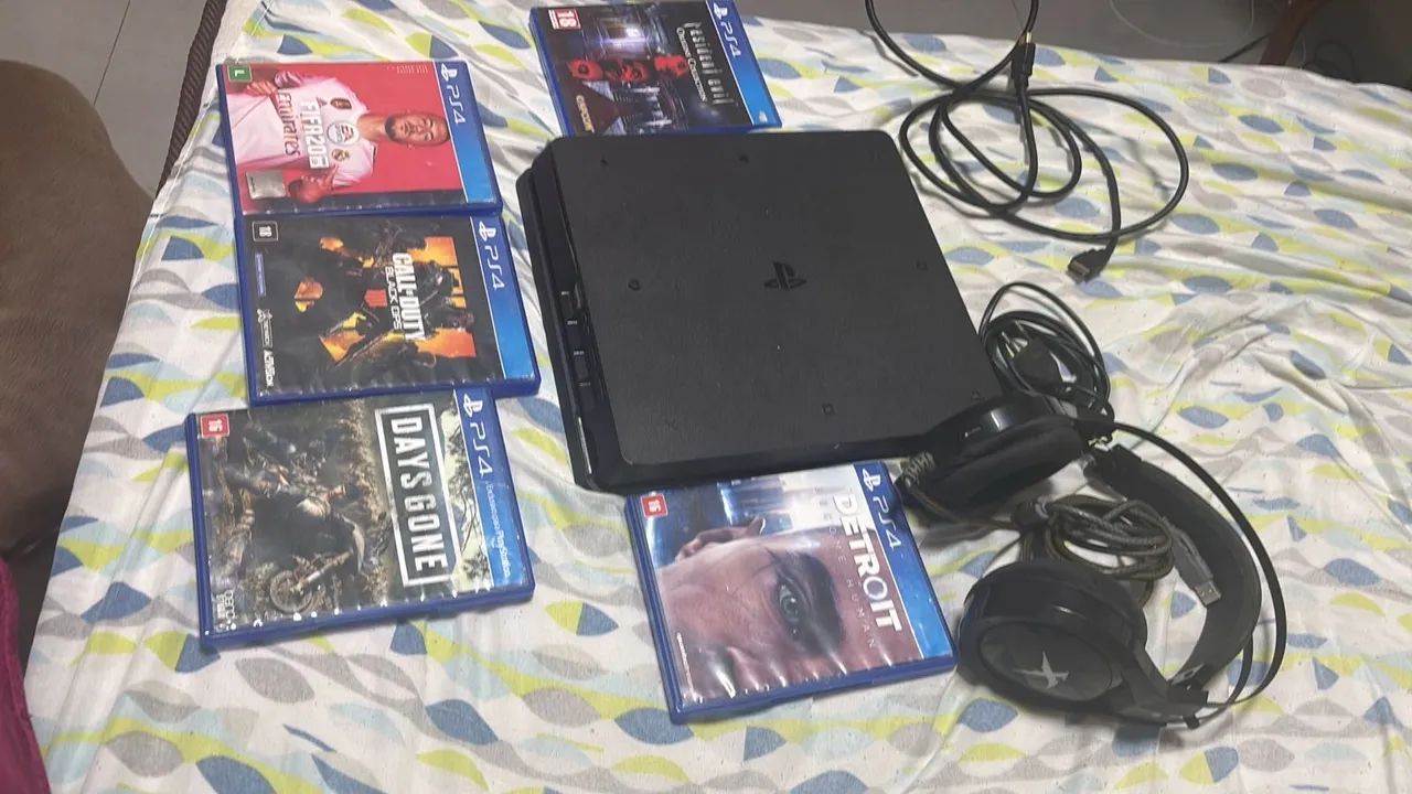 PlayStation 4 Slim 1TB + 2 Controles + 5 Jogos Originais+ headset - Foto 2