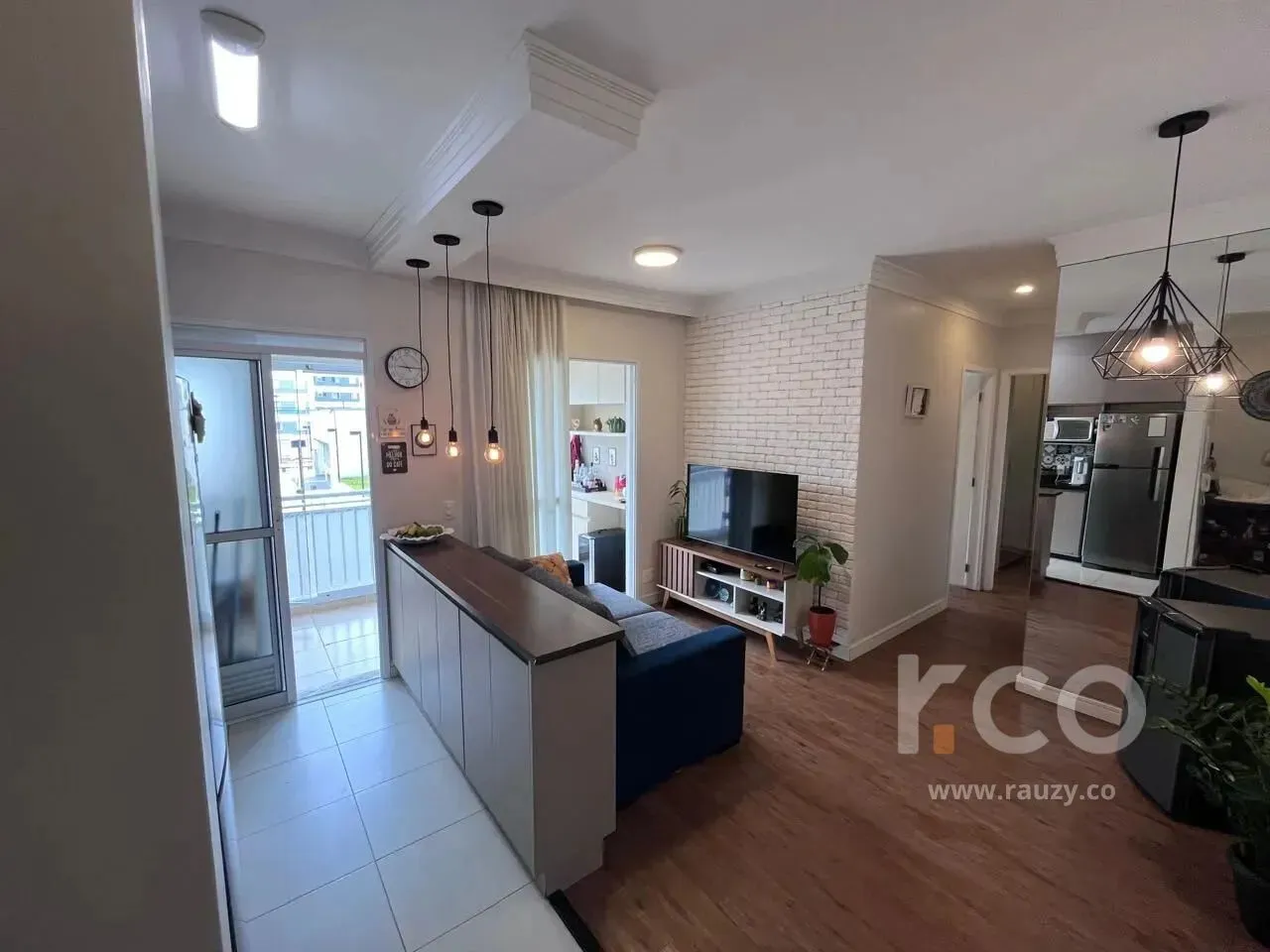 Vila Prudente: Apartamento 55m² | 2 Dormitórios (1 Suíte) | Sacada Envidraçada | Planejado