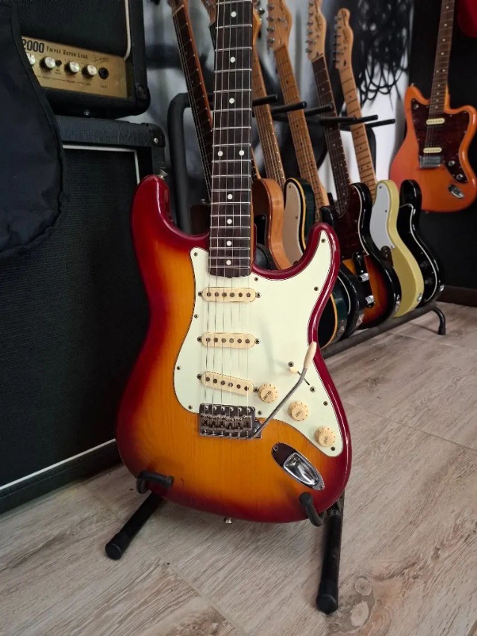 Guitarra Fender Japan 2007 Stratocaster ST62-80TX - Instrumentos