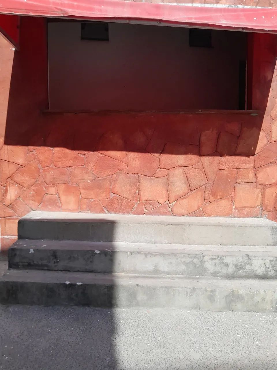Aluga-se Ponto Comercial - Foto 2