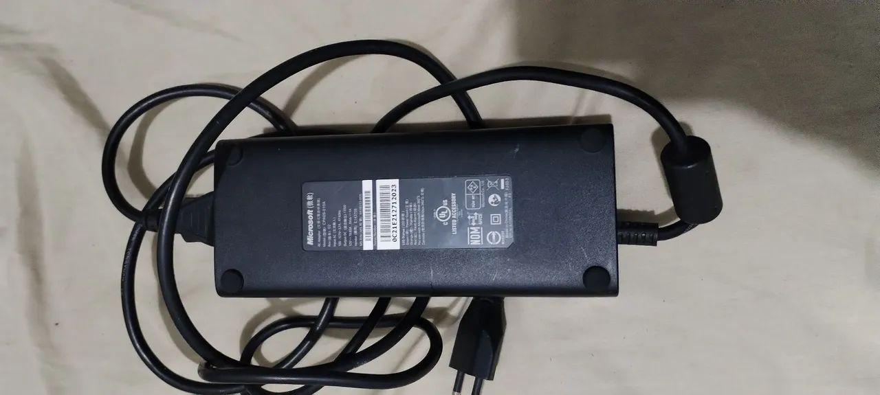 Xbox 360 slim com defeito  - Foto 3