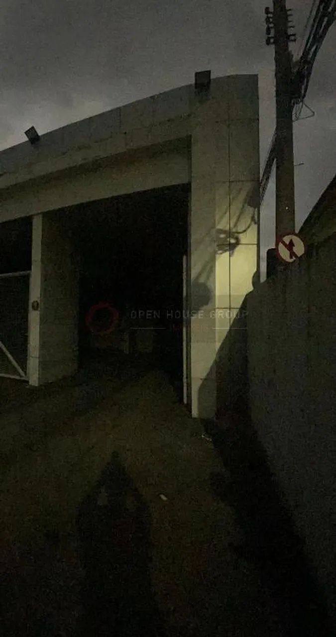 Galpão/Prédio Comercial à Venda em Centro - Foto 2
