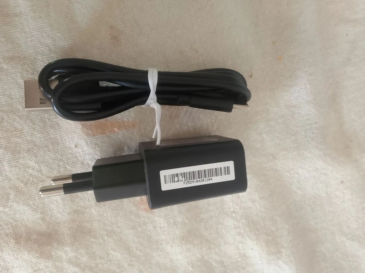 Vende-se carregador tipo C original  - Foto 3