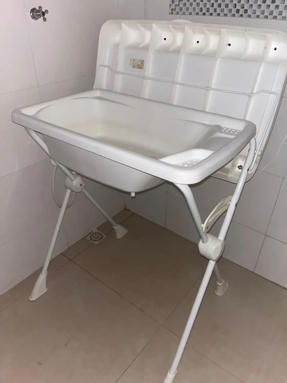 BANHEIRA COM TROCADOR PARA BEBÊ