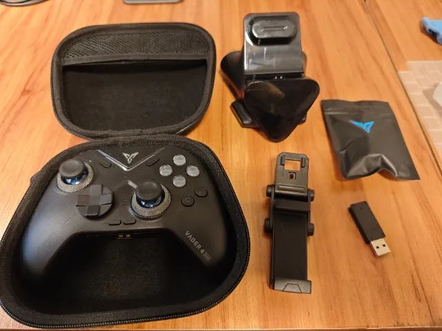 Controle Flydigi Vader 4 Pro + Acessorios + Dock - Foto 2