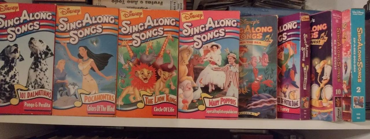 Lote de fitas Vhs SingAlong importadas - Foto 2