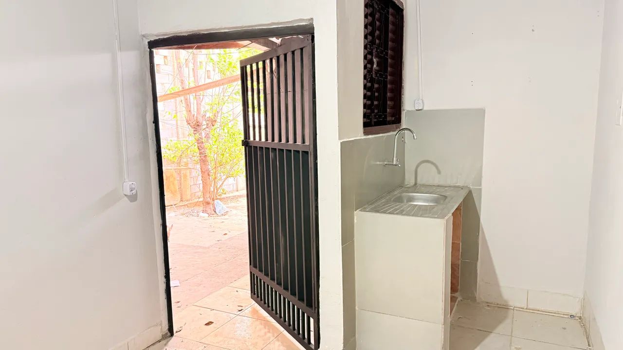 Barracao três cômodos  - Foto 2