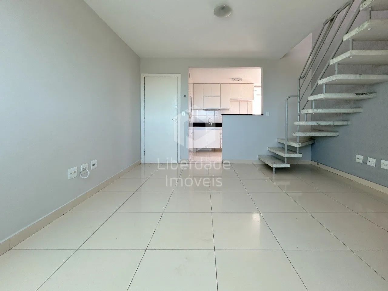 Cobertura de 02 quartos elevador no Caiçara! - Foto 3