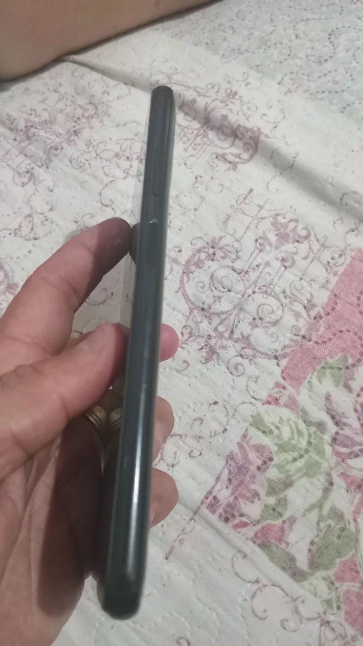 Celula ta com  trincado  mais nao trava e vou vende co carregado - Foto 5