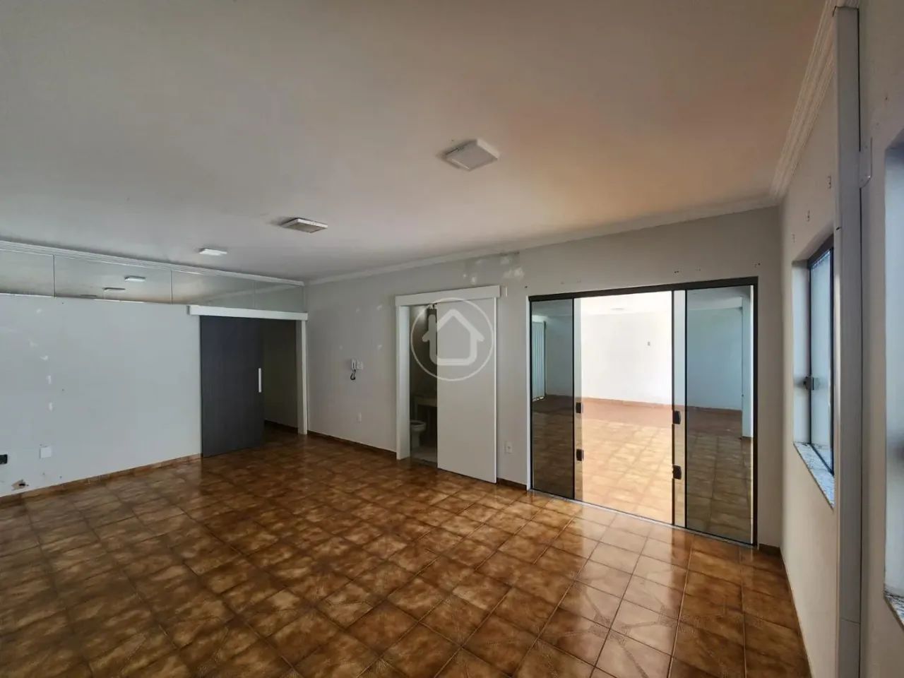 CASA 04 SUÍTES - OTIMA LOCALIZAÇÃO - Foto 5