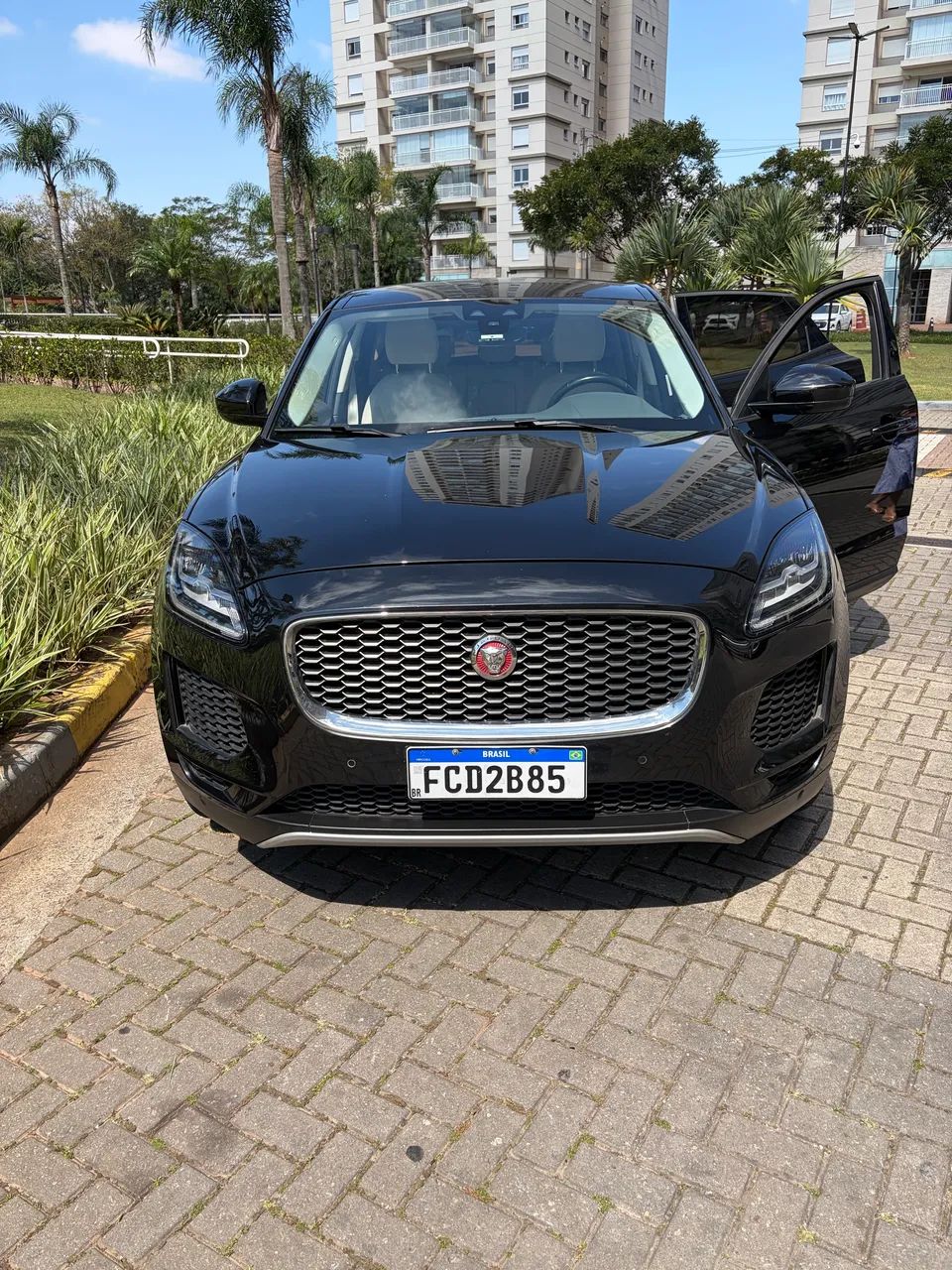 Jaguar E-Pace R-dynamic S 2.0 AWD 249cv Aut. 2020 - Foto 2