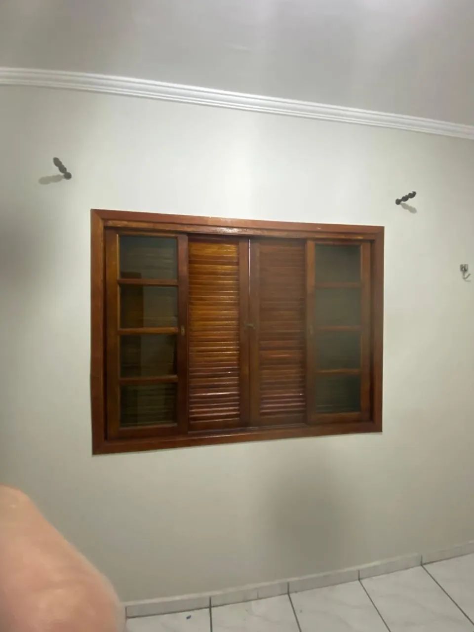 Vendo janelas de madeira 