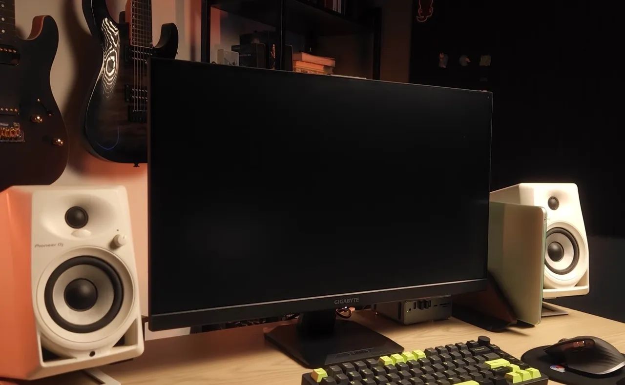 MONITOR GAMER GIGABYTE 180HZ IPS QUAD HD  - Foto 5