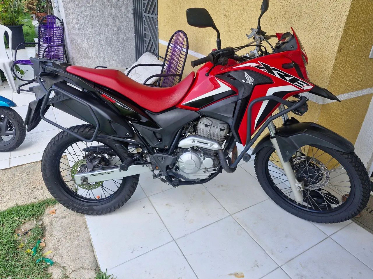 XRE300 2023 