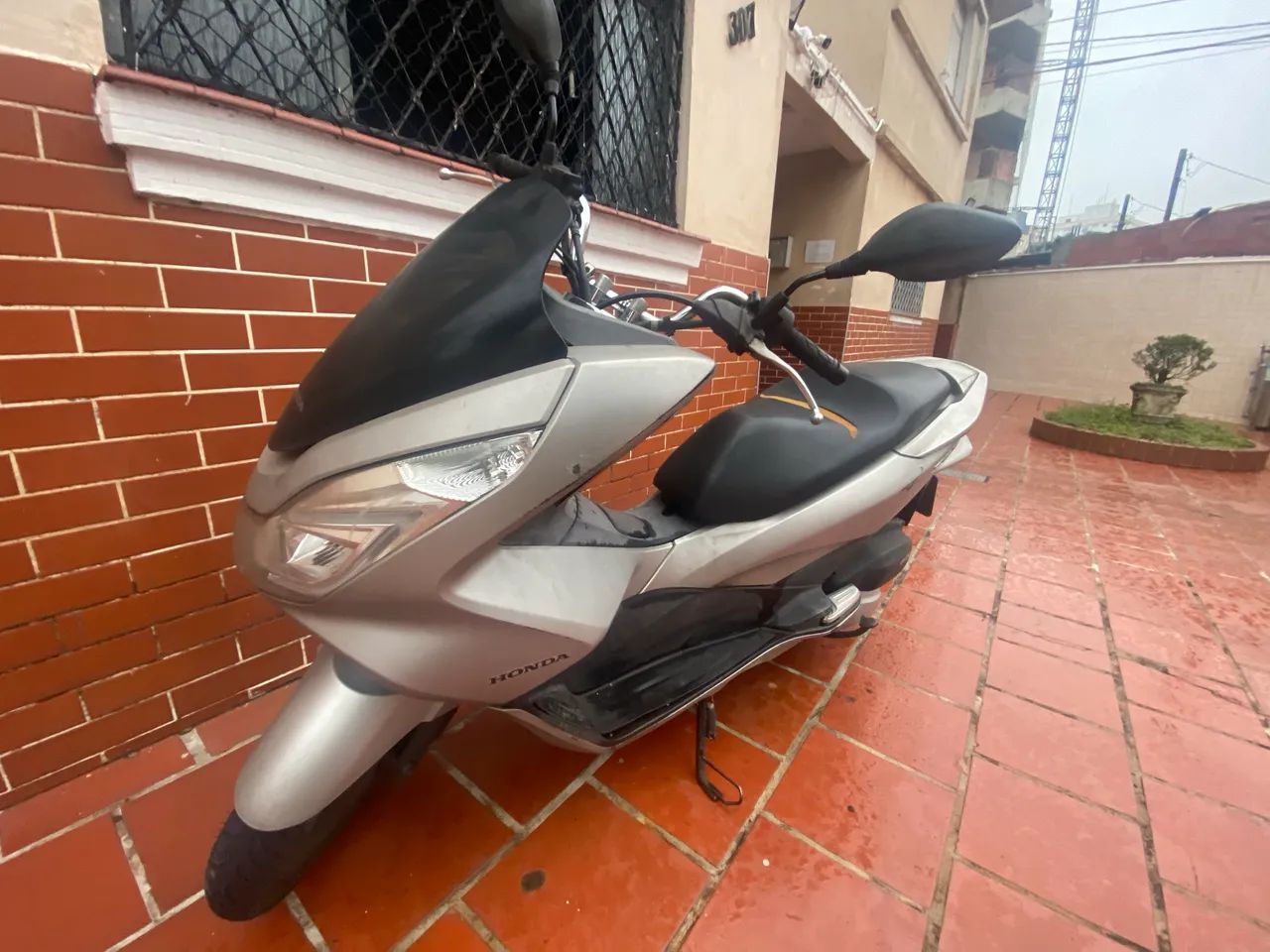 Pcx 2017 baixo km - Foto 2