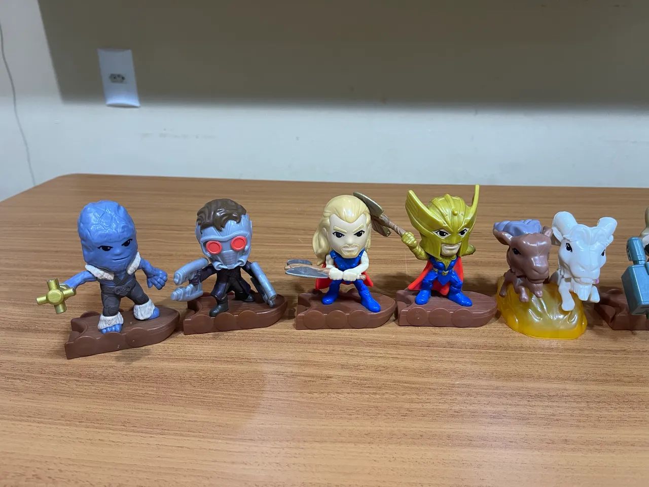 Coleção Thor Amor e Trovão Mc Donalds - Foto 3