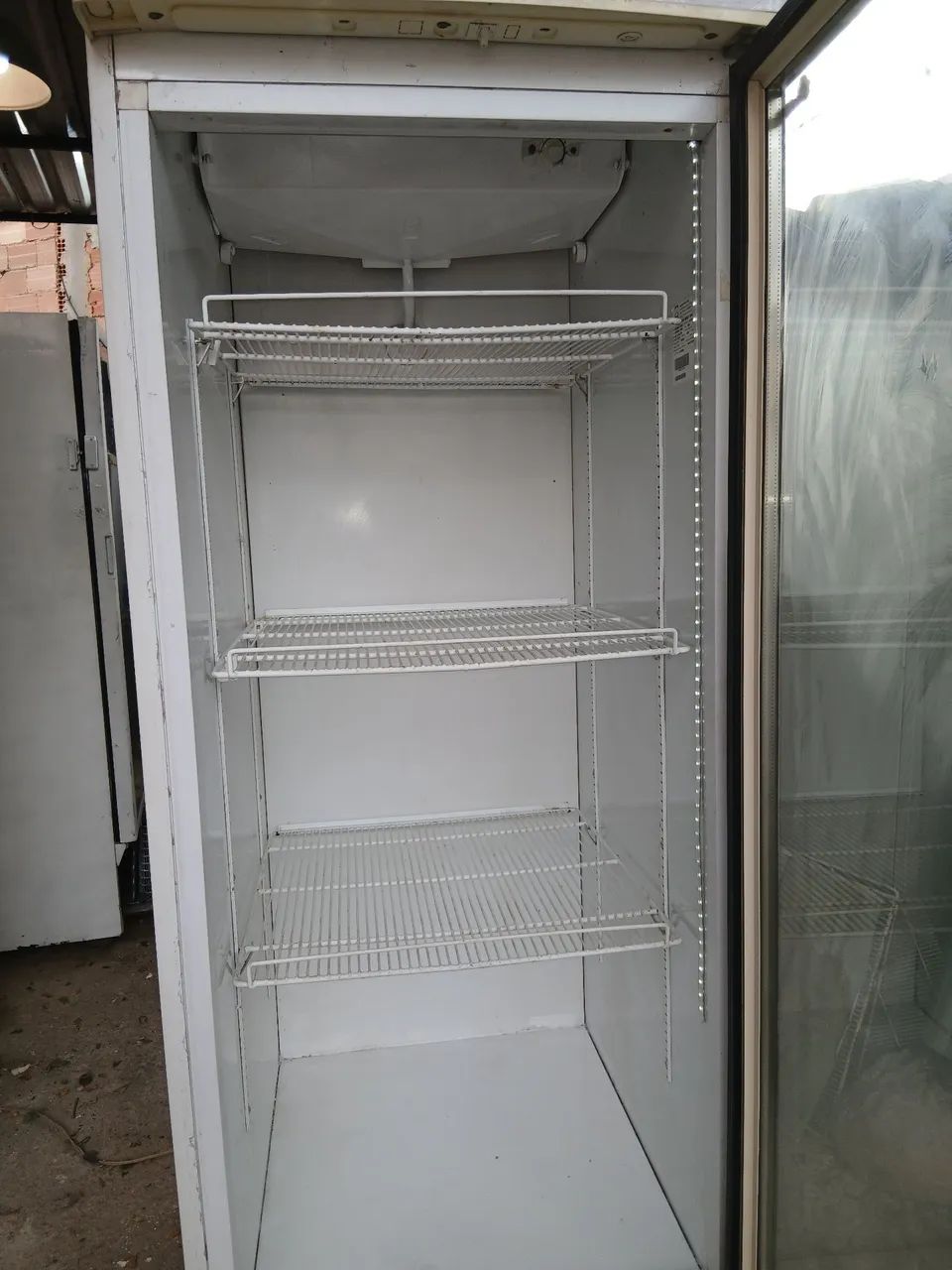 Vende expositora fricon 565L 127v semi nova - Foto 4