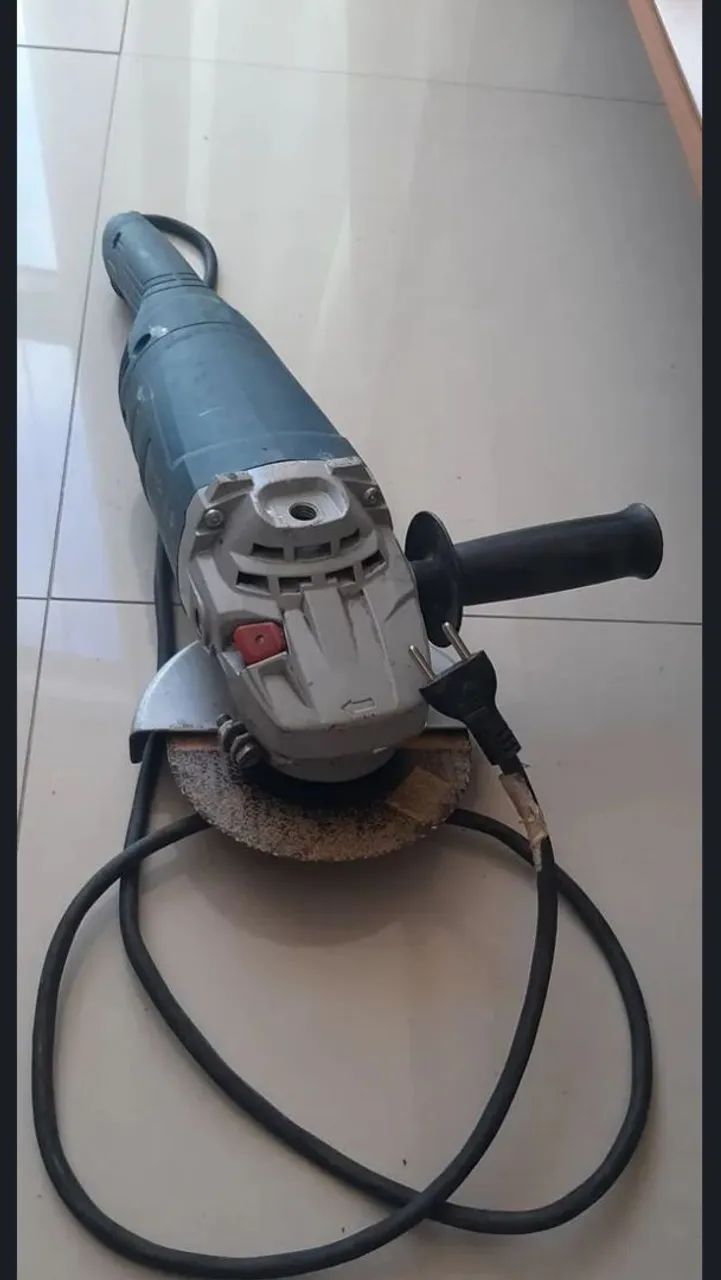 Esmerilhadeira Bosch GWS 2200-180, 7 Polegadas, 2200W 220V