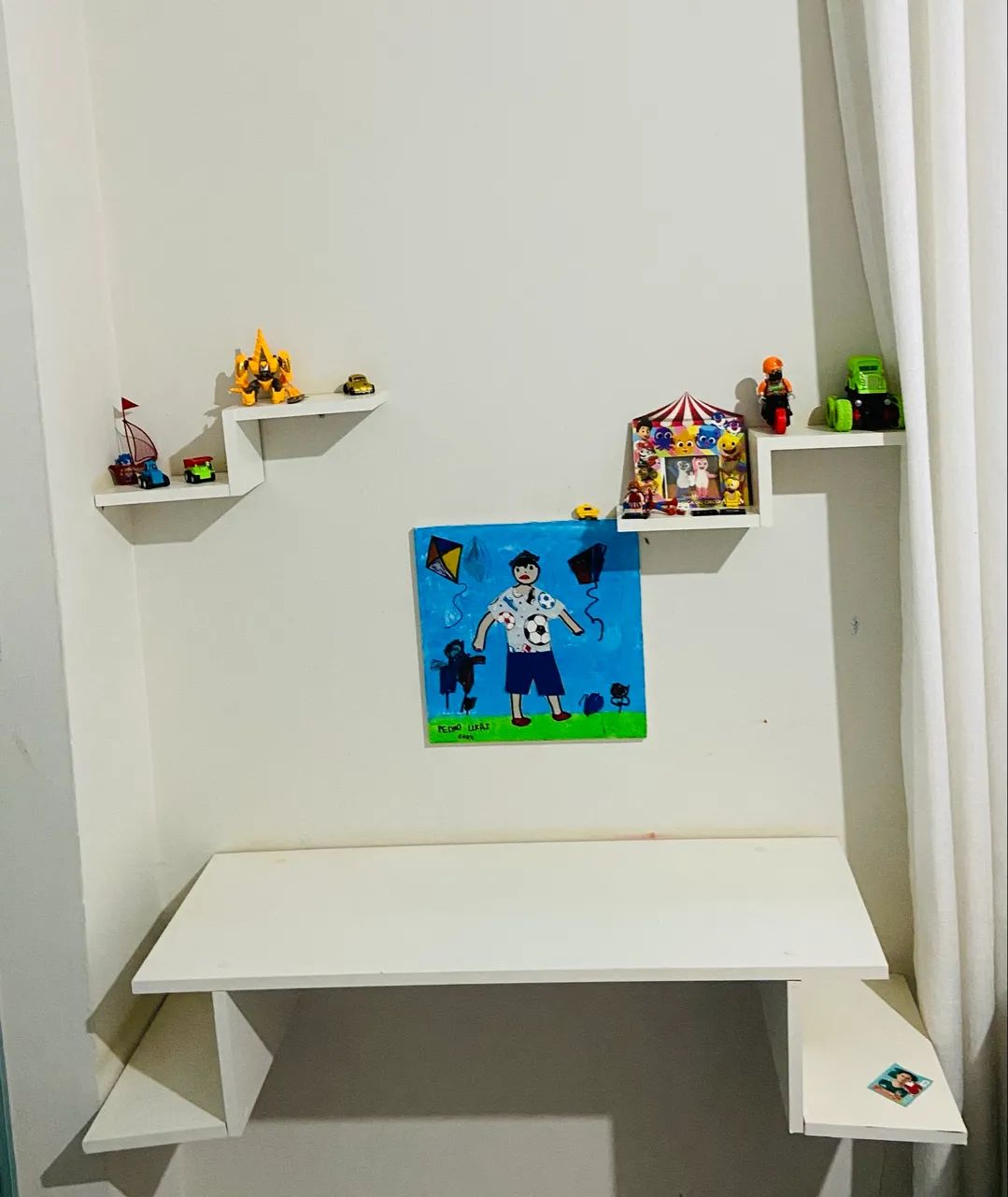 Mesa de Estudos/Escritório com Nichos Decorativos - Branca | Excelente Estado - Foto 2