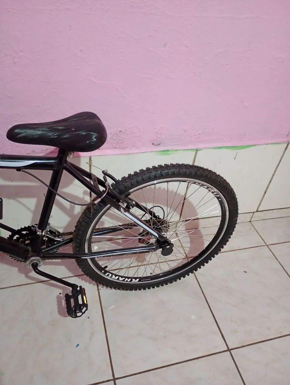 Bicicleta Rharu Aro 26 Modelo MTB Preto  - Foto 4
