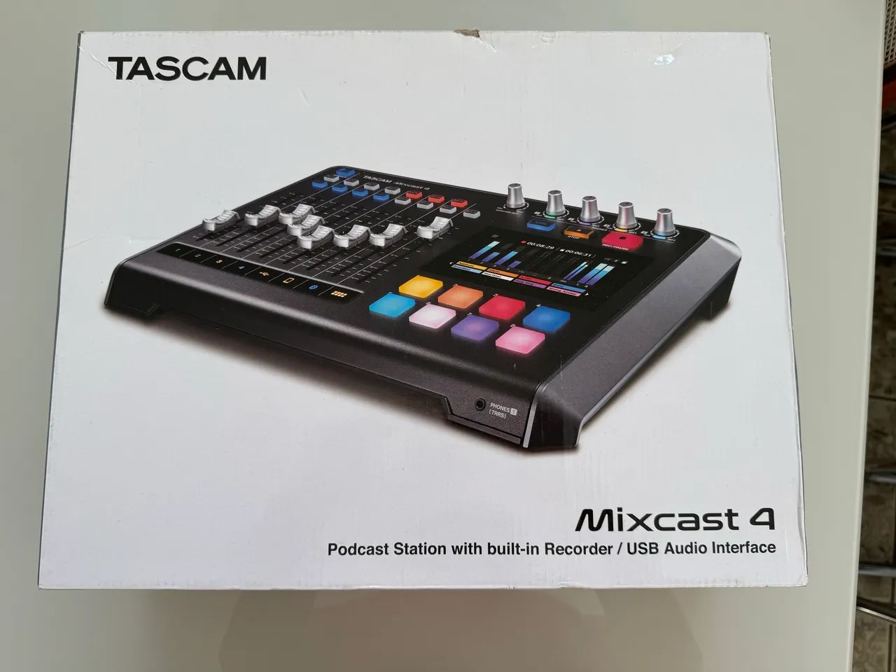 Mesa Tascam Mixcast 4 - Interface de Áudio - Foto 2