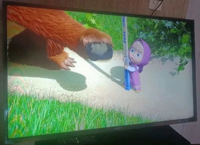 Smart TV LG 43" Semi-nova - Foto 3