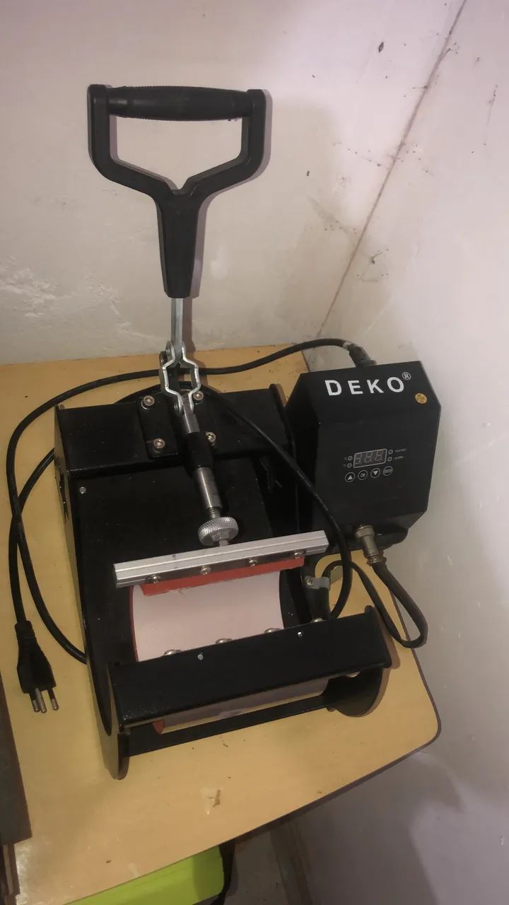 Prensa térmica cilíndrica DEKO 