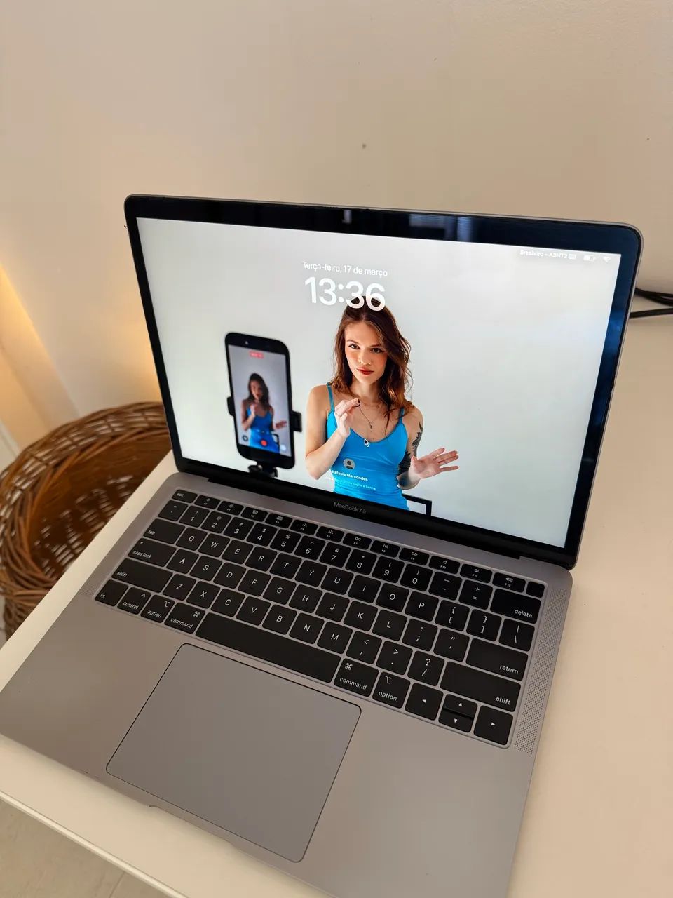 MacBook Air 13? Retina (2018) ? Intel i5 | 8GB RAM | Leve